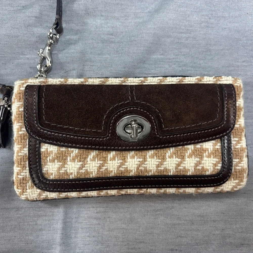 Coach Houndstooth Wool & Suede Tweed Turn Lock Wristlet Tan Brown